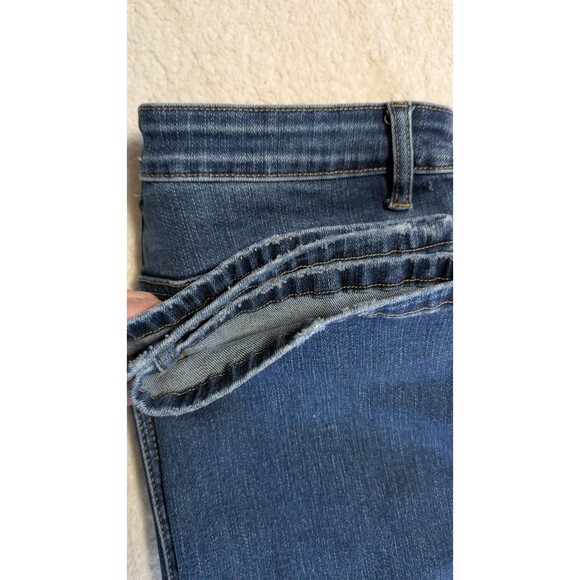 Lovervet by Vervet Women’s Size 31 Straight Leg Mid Rise Jean Blue Denim Stretch - Picture 6 of 9